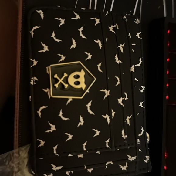 Disney Black and Red Nightmare Before Christmas Cardholder - Picture 2 of 4